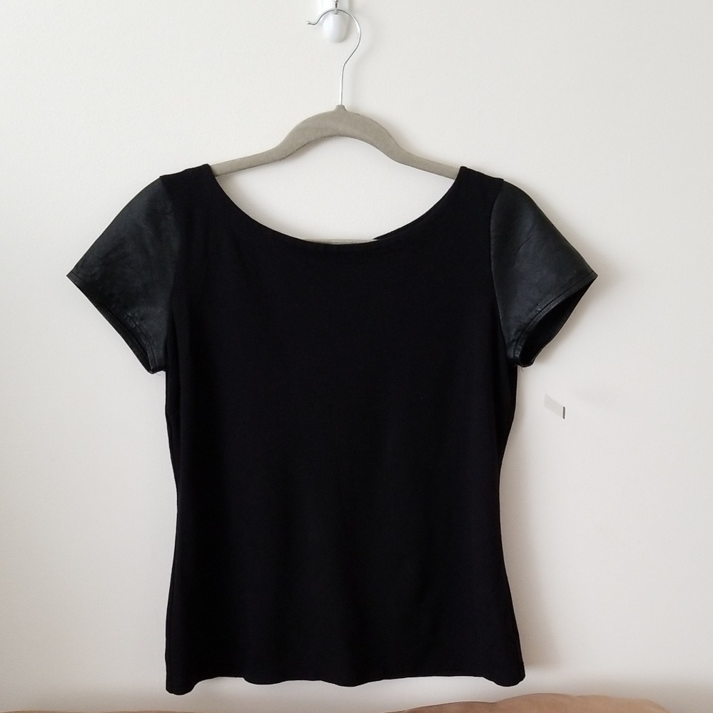 🆕Banana Republic faux leather sleeve tshirt small